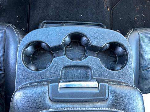 Used 2018 RAM 1500 Laramie image 22