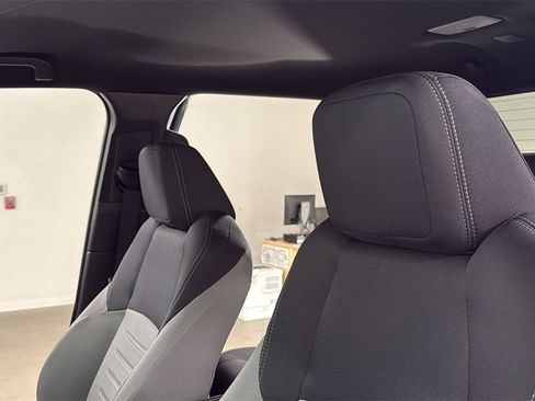 New 2025 Toyota Tacoma TRD Off-Road image 13