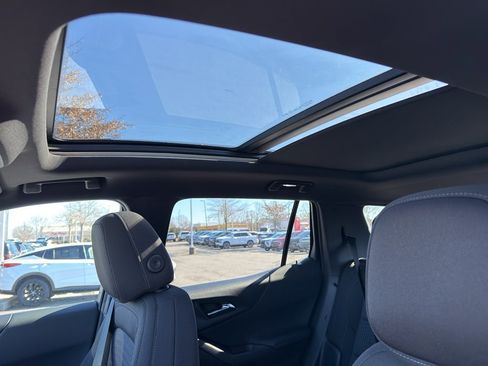 New 2026 Chevrolet Equinox LT image 14