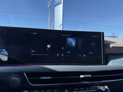 Used 2024 Hyundai Sonata Limited image 14