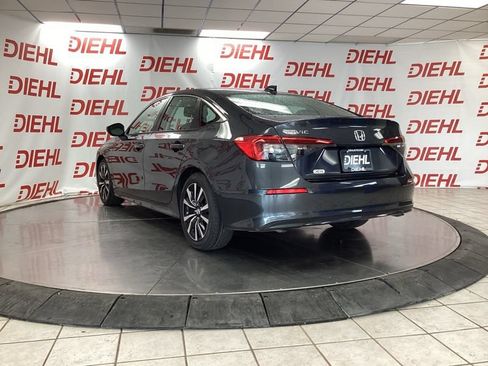 Used 2024 Honda Civic EX image 5