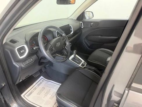 Certified 2023 Hyundai Venue Limited w/ Cargo Package FWD image 19