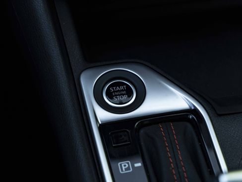 Used 2025 Nissan Sentra SR w/ Midnight Edition FWD image 25