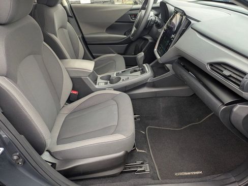 Used 2025 Subaru Crosstrek 2.0i Premium AWD/4WD image 38