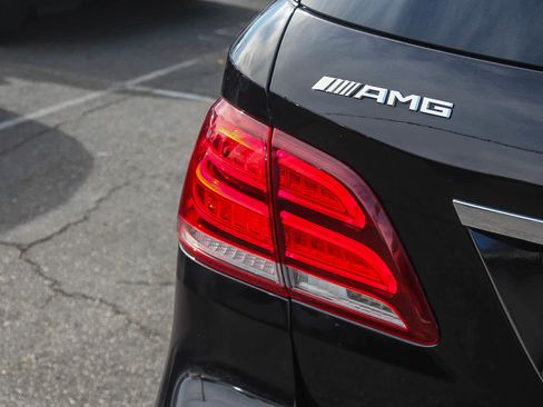 Used 2018 Mercedes-Benz GLE 43 AMG 4MATIC image 6