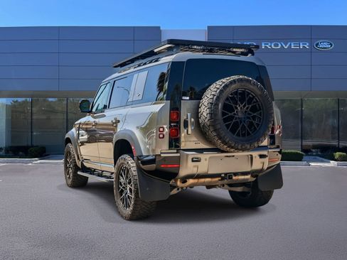 Used 2021 Land Rover Defender 110 X-Dynamic HSE AWD/4WD image 6