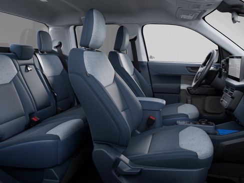 New 2025 Ford Maverick XLT image 30