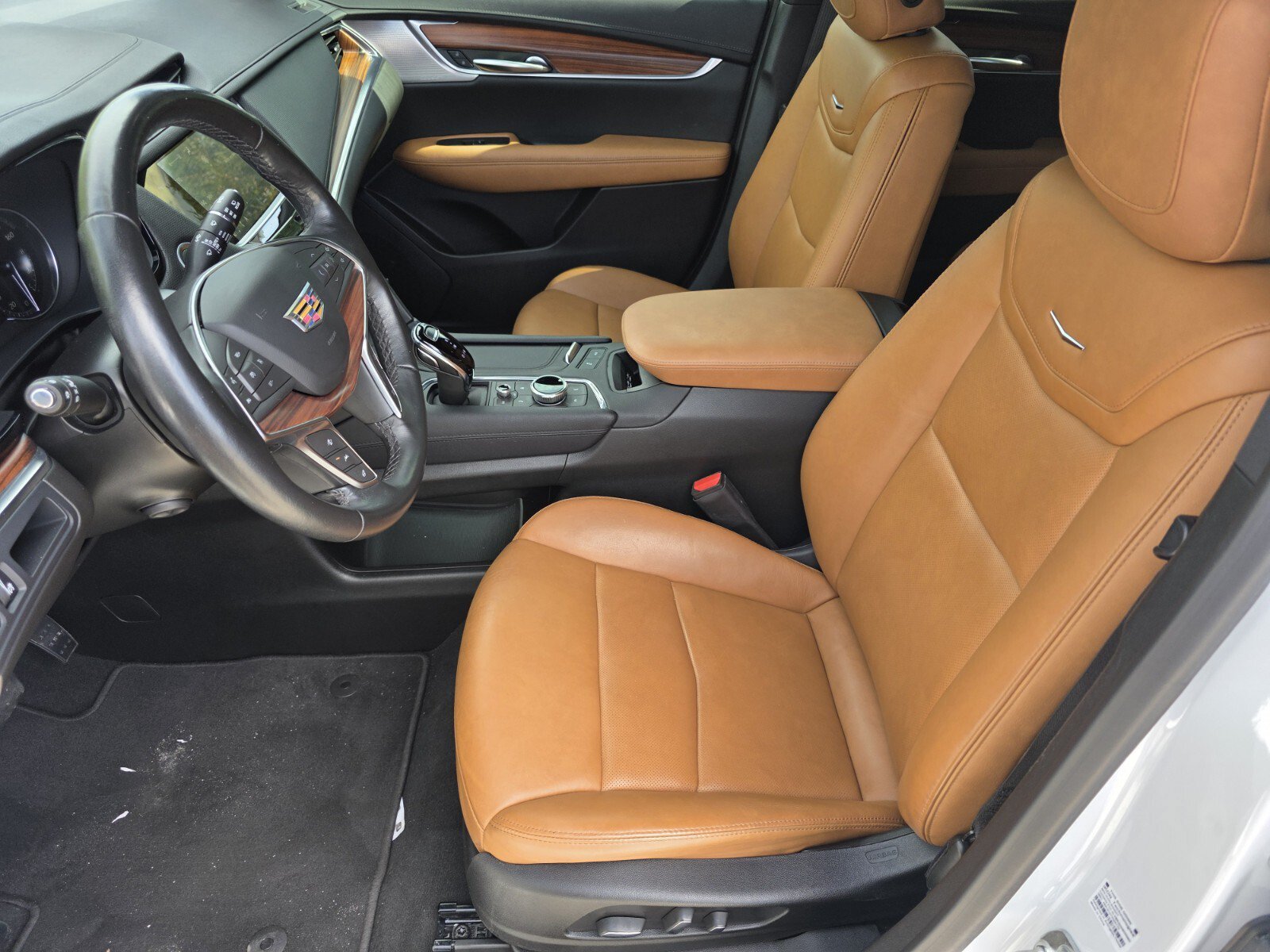 Used 2024 Cadillac XT5 Premium Luxury FWD image 10