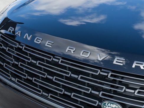Used 2026 Land Rover Range Rover Velar S AWD/4WD image 9