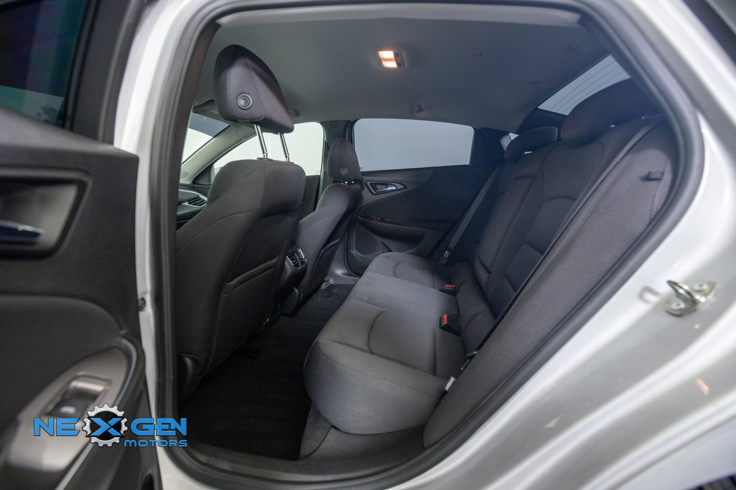 Used 2022 Chevrolet Malibu LT FWD image 28