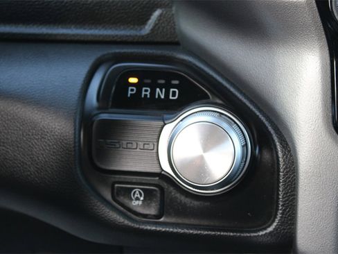 Used 2024 RAM 1500 Laramie image 11