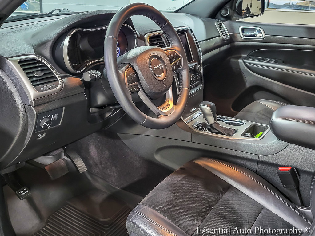 Used 2018 Jeep Grand Cherokee Altitude AWD/4WD image 9