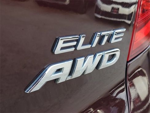 Used 2016 Honda Pilot Elite image 5