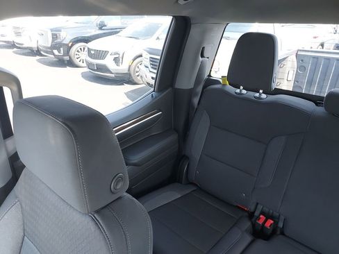 Used 2022 Chevrolet Silverado 1500 LT image 12