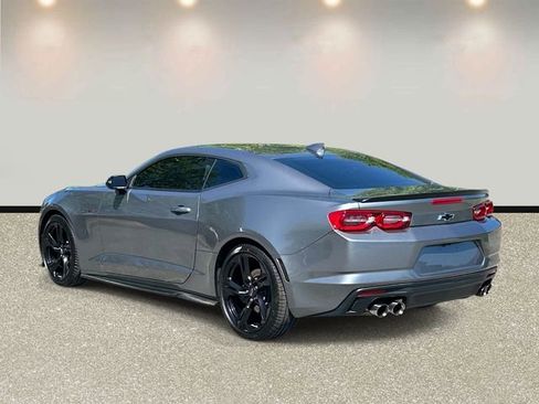 Used 2022 Chevrolet Camaro LT w/ Technology Package RWD image 7