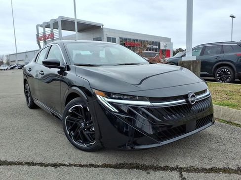 New 2026 Nissan Sentra SR image 1