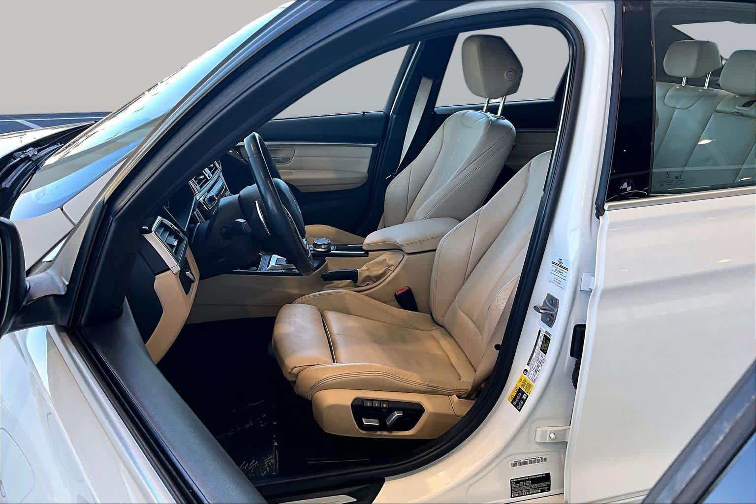 Used 2017 BMW 330e RWD image 7