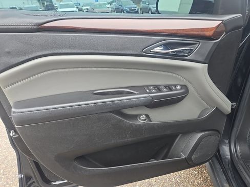Used 2011 Cadillac SRX Luxury image 11