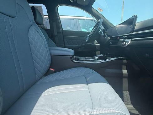 Used 2025 Kia Sorento SX Prestige AWD/4WD image 7