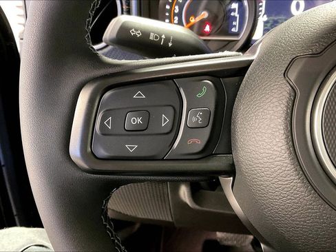 New 2026 Jeep Gladiator Mojave image 13