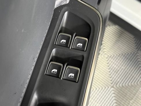 Used 2024 Rivian R1S Adventure AWD/4WD image 29