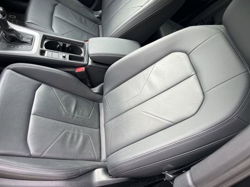 Used 2023 Audi Q3 2.0T Premium w/ Convenience Package image 57