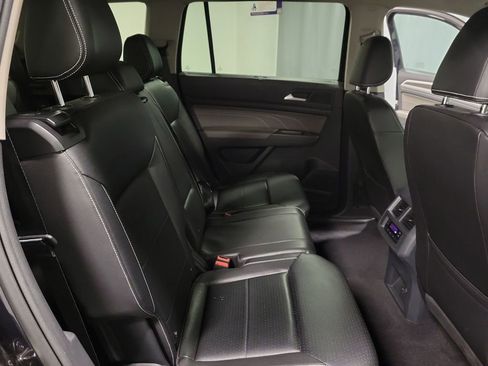 Used 2023 Volkswagen Atlas SE AWD/4WD image 23