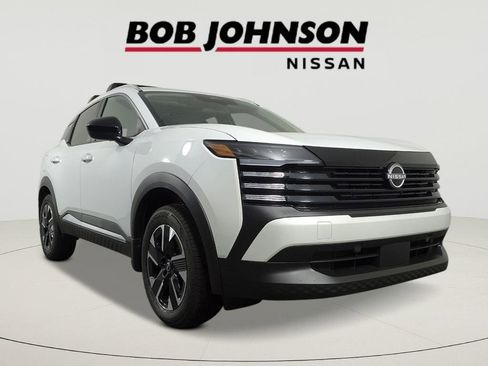 New 2026 Nissan Kicks SV w/ SV Premium Package AWD/4WD image 1