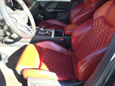 Used 2018 Audi SQ5 Premium Plus image 3