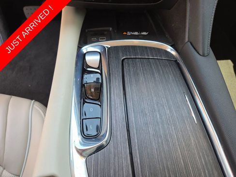 Used 2023 Buick Enclave Avenir w/ Avenir Technology Package FWD image 30