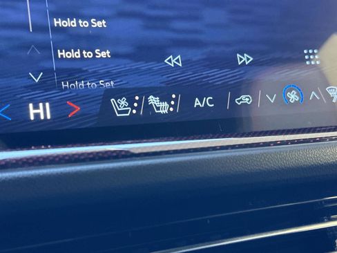 Used 2026 Chevrolet Traverse RS w/ LPO, Floor Liner Package image 20