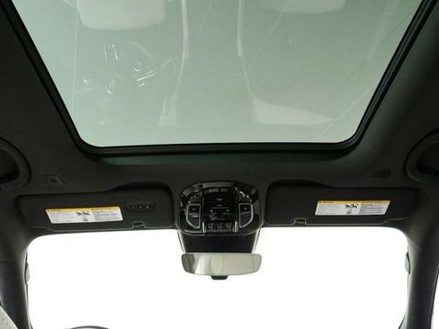 Used 2023 Maserati Grecale Modena AWD/4WD image 4