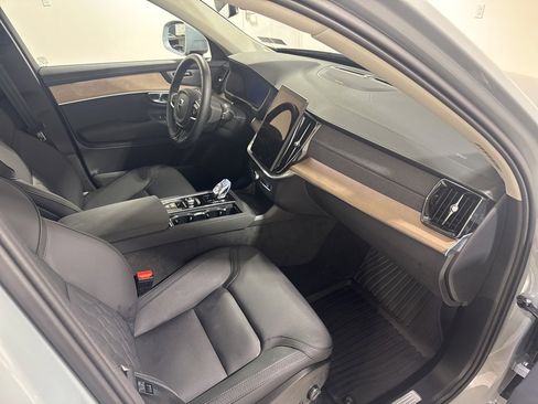 Used 2026 Volvo XC90 B6 Plus w/ Protection Package Premier image 27