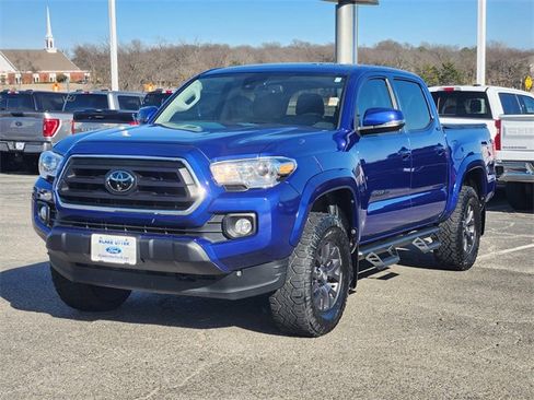Used 2023 Toyota Tacoma SR5 image 3