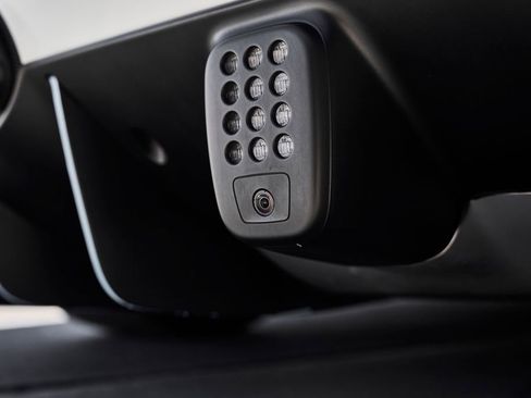 Used 2017 Ferrari 488 GTB RWD image 19