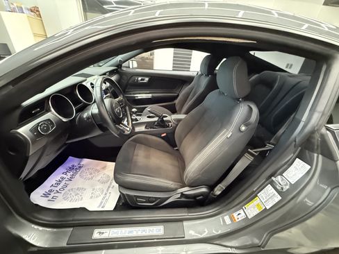 Used 2021 Ford Mustang GT RWD image 10