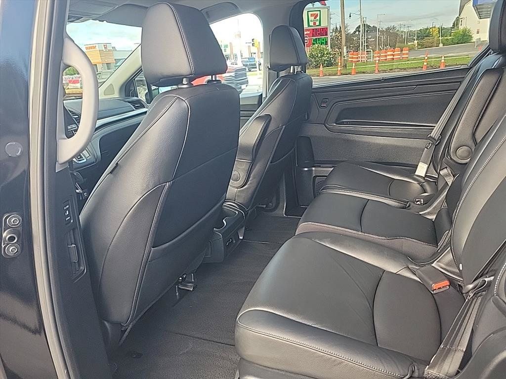 Used 2023 Honda Odyssey EX-L image 18