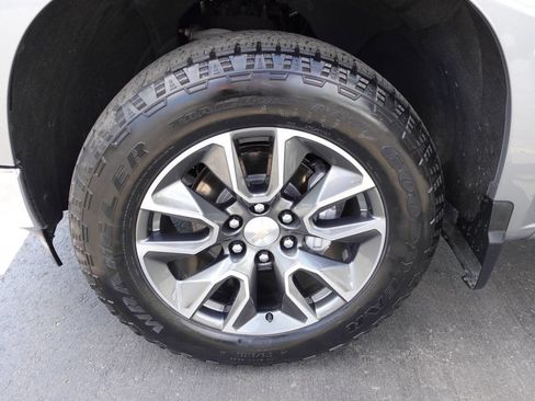 Used 2023 Chevrolet Silverado 1500 LT AWD/4WD image 51