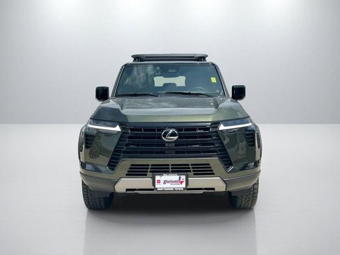 Used 2025 Lexus GX 550 AWD/4WD image 2