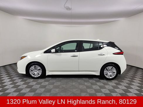 Used 2025 Nissan Leaf S FWD image 2