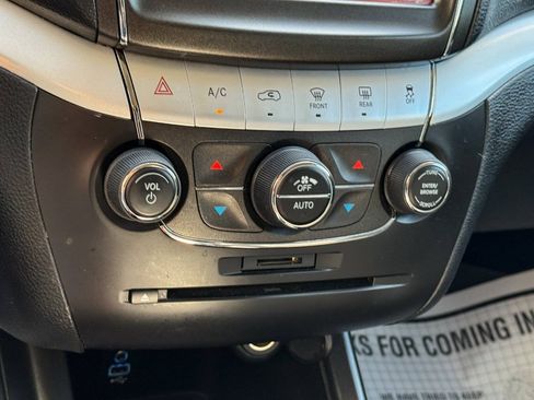 Used 2018 Dodge Journey GT w/ Driver Convenience Group AWD/4WD image 29