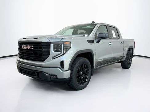Used 2024 GMC Sierra 1500 Elevation AWD/4WD image 3