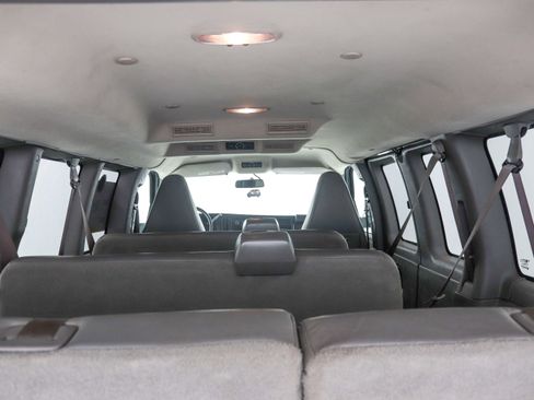 Used 2018 Chevrolet Express 2500 LS w/ Driver Convenience Package image 13