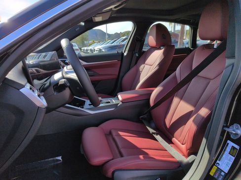 Used 2025 BMW i4 xDrive40i image 16