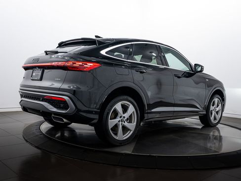 Certified 2025 Audi Q5 Premium Plus w/ Premium Plus AWD/4WD image 4