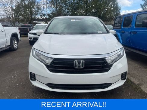 Used 2023 Honda Odyssey Touring image 2