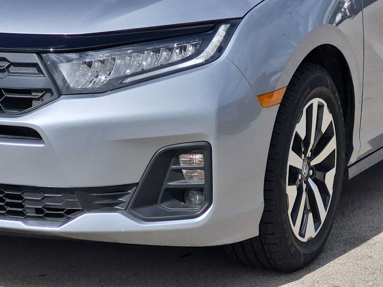 Certified 2025 Honda Odyssey EX-L image 11