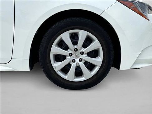 Used 2020 Toyota Corolla LE image 22