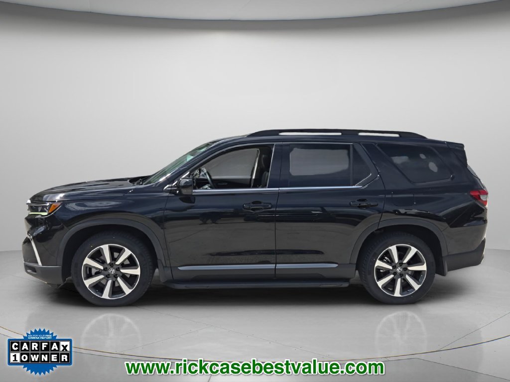 Used 2024 Honda Pilot Touring image 3