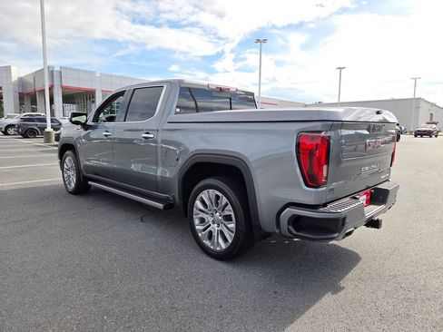 Used 2020 GMC Sierra 1500 Denali w/ Denali Ultimate Package AWD/4WD image 9